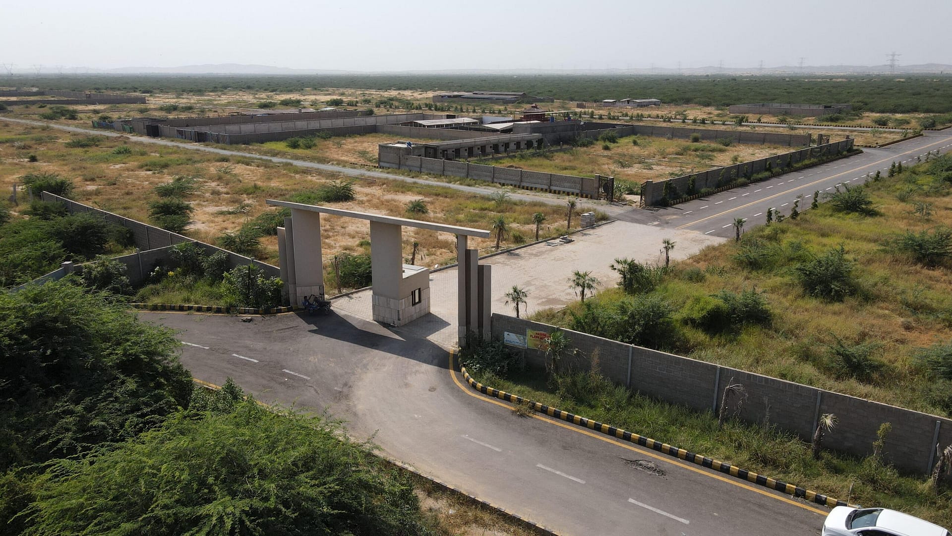 Ajwa Gold Gate